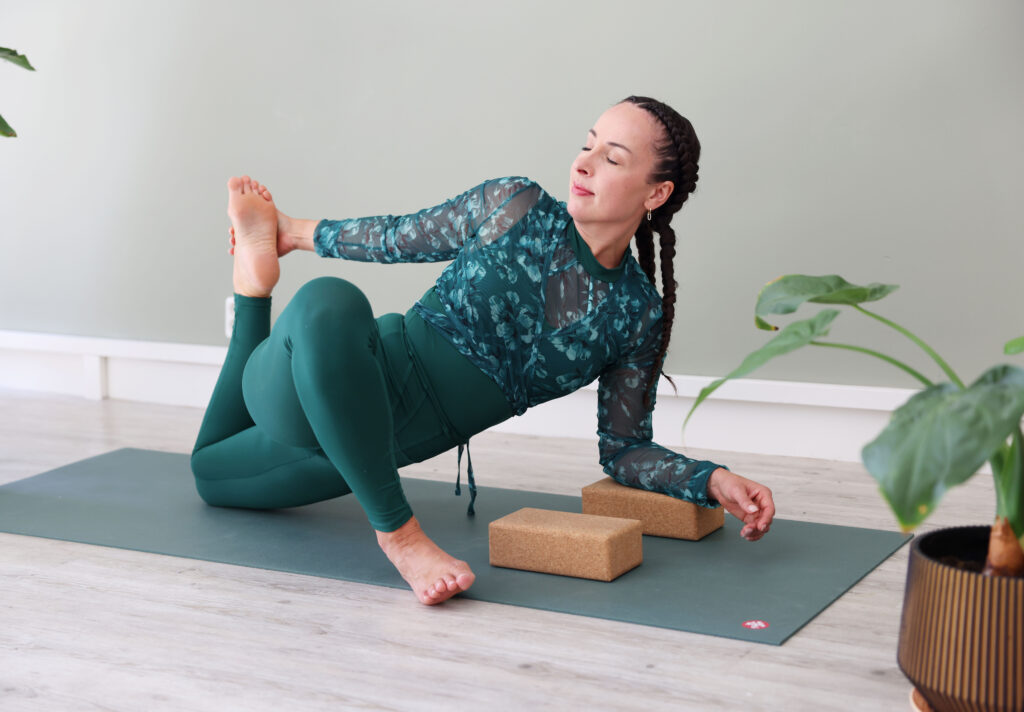 Dragon twist YogIndra
